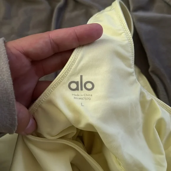 EUC vintage Alo yoga goddess bodysuit - Picture 4 of 4